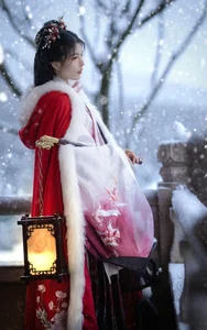 YiTuYu Art Language Vol.9996: The Captivating 15-Page Collection of Yukin Yuan Yuan - image 2