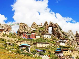 Breathtaking Ancient Temple Perched on a Cliffside: A Spiritual Journey - image 4