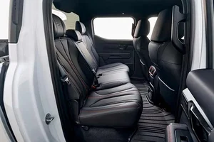New BYD Shark 6 2026 Pickup Truck with 2.0L Turbo Engine - image 10