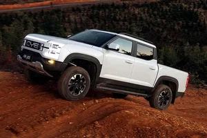 New BYD Shark 6 2026 Pickup Truck with 2.0L Turbo Engine - image 8