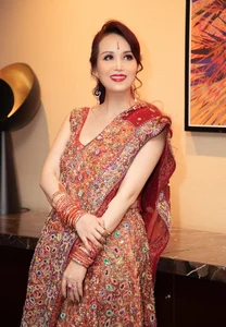 Timeless Beauty of Miss Vietnam: The Record-Holding Queen with Natural Grace and No Plastic Surgery - image 1