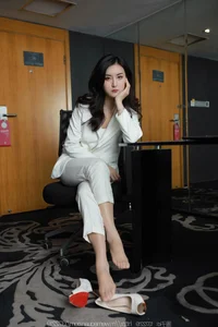 IESS Xiao Bao - White Tights and Professional Office Style Gallery - image 51
