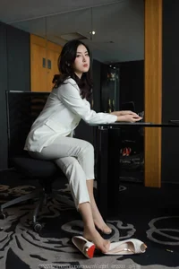 IESS Xiao Bao - White Tights and Professional Office Style Gallery - image 13