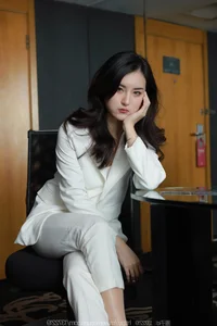 IESS Xiao Bao - White Tights and Professional Office Style Gallery - image 28