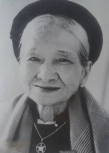A Remarkable Artistic Dynasty: The Vietnamese Family with Multiple People’s Artist Titles - image 1