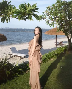 Doan Van Hau's Wife Do Hai My Radiates Beauty One Year Post-Baby - image 8