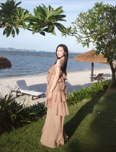Doan Van Hau's Wife Do Hai My Radiates Beauty One Year Post-Baby - image 2