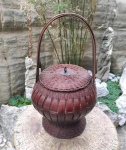 From Trash to Treasure: Common Items Now Worth a Fortune - image 8