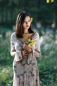YiTuYu Art Language Vol.10546: The Vibrant Style of Model You Men Da Xia - image 0