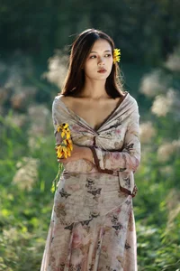 YiTuYu Art Language Vol.10546: The Vibrant Style of Model You Men Da Xia - image 14
