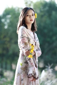 YiTuYu Art Language Vol.10546: The Vibrant Style of Model You Men Da Xia - image 6