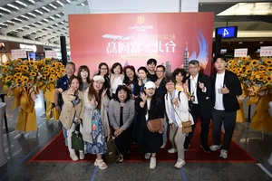 Sun PhuQuoc Airways Welcomes First International Flight Bringing Taiwanese Tourists to Phu Quoc - image 4