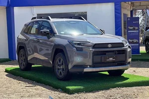 2026 Toyota RAV4 Hybrid Revealed: Pricing, Specs, and Vietnam Launch Potential - image 6