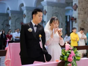 Heartwarming Love Story: Beautiful Hue Woman Marries Disabled Husband - image 2