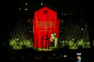 Spectacular 3D Mapping Show Marks 79th Anniversary of Vietnam Information Sector - image 4