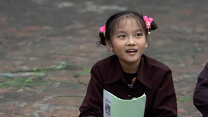 Father and Son’s Epic Journey: Quang Thai and Chelsea Explore Vietnam’s Ancestral Land - image 7