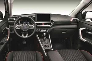 Subaru Rex Hybrid: Affordable Efficiency with Only 3.6L/100km Fuel Consumption - image 9