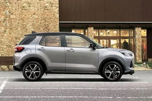 Subaru Rex Hybrid: Affordable Efficiency with Only 3.6L/100km Fuel Consumption - image 7