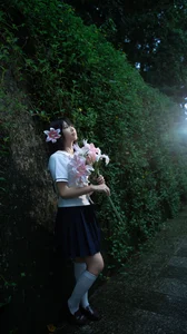 YiTuYu Art Language Vol.10132 Saku4 - Elegant 16-Piece Photography Collection - image 2