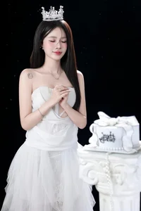 Popular Arena of Valor Female Pro Player Celebrates Birthday - image 4