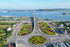 The Majestic 125-Meter Bodhisattva Statue on Thien Ma Mountain - image 0
