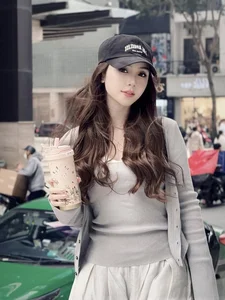 Quynh Kool at 29: A Look at Her Impressive Assets and Career Success - image 0