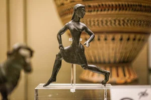 Unveiling the Unique and Surprising Beauty Secrets of Ancient Greek Women - image 4