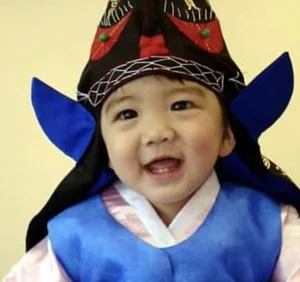 Whatever Happened to Yoogeun? Recent Photos of SHINee’s 'Hello Baby' Son Stun Netizens - image 2