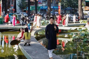 Ho Chi Minh City's Vibrant Tet Atmosphere: Top Spots for Holiday Photography - image 4