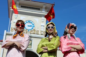 Ho Chi Minh City's Vibrant Tet Atmosphere: Top Spots for Holiday Photography - image 9