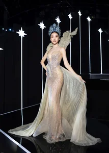 Miss Bùi Quỳnh Hoa: A Reflective Look at 352 Days of Reign Marked by Resilience and Emotion - image 0