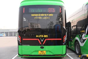 VinFast Unveils New Urban Electric Bus: A Major Step Towards Green Public Transit - image 4