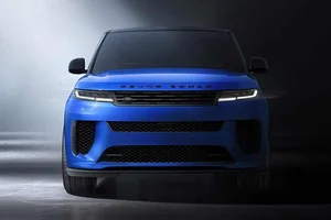 Discover the Exclusive 2026 Range Rover Sport SV Ultimate Edition: A Limited-Run Luxury SUV Masterpiece with High-Performance Engineering and Bespoke Design. - image 9