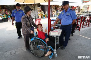 The Disabled Fan Who Proves Love for Football Knows No Bounds - image 3
