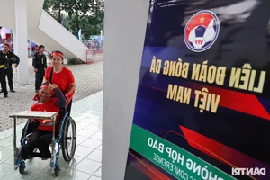 The Disabled Fan Who Proves Love for Football Knows No Bounds - image 10