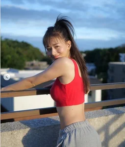 Japan's Most Charming Sports Reporter Captivates Fans Nationwide - image 1