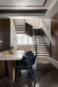 Modern 2-Story House Design Featuring Central Courtyard and Raw Concrete - image 18