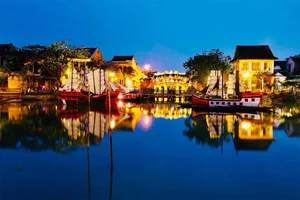 Stunning Hoi An Ancient Town Wallpapers for PC and Laptop - image 1