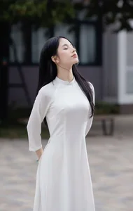 The Timeless Elegance of the Vietnamese White Ao Dai - image 6