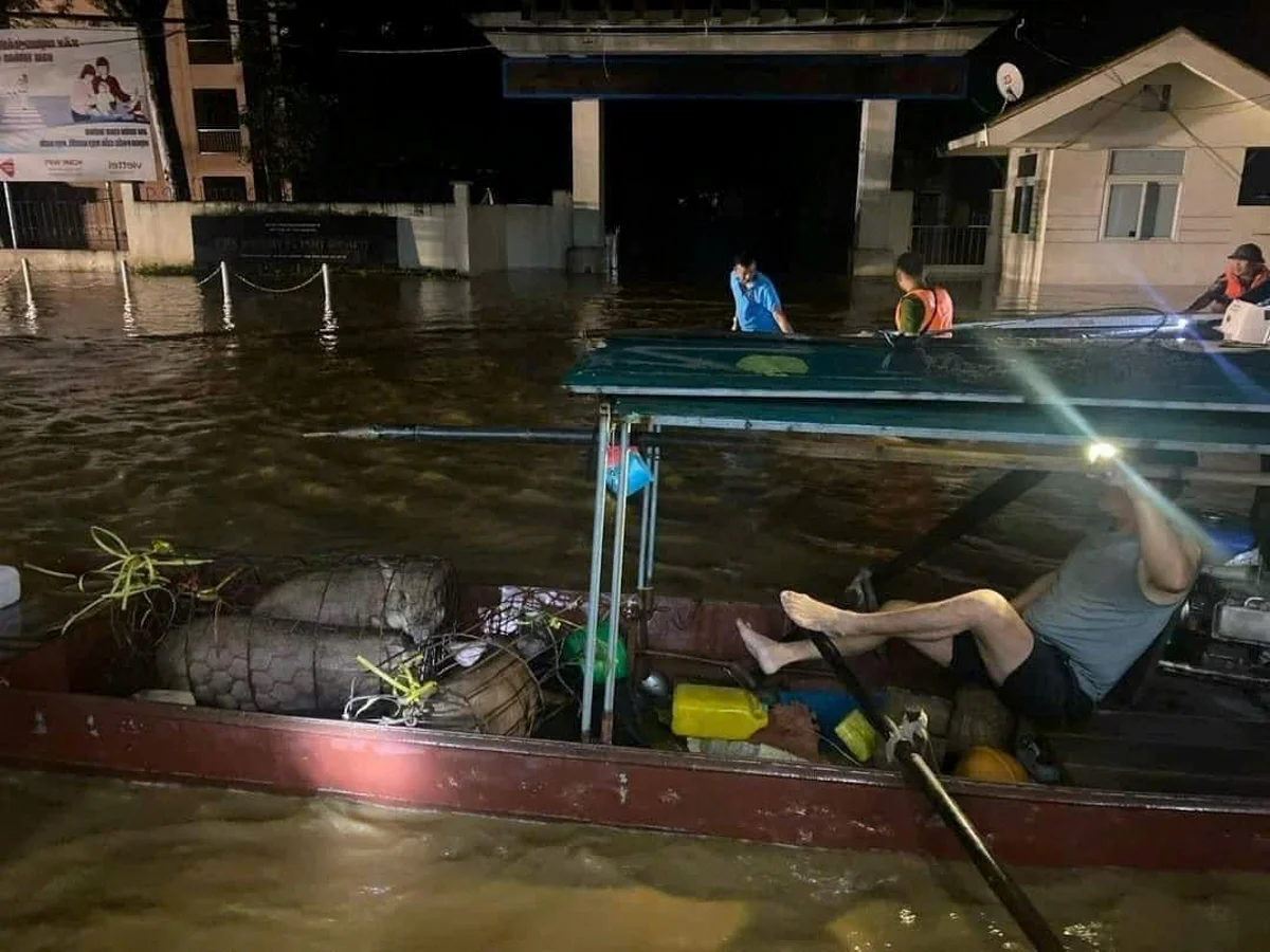Severe Flooding and Landslides Isolate Northern Mountainous Provinces