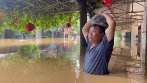 Severe Flooding and Landslides Isolate Northern Mountainous Provinces - image 6