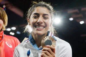 Bold Beauty and Style Trends at the Paris 2024 Olympics - image 6