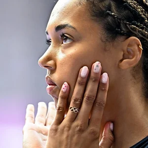 Bold Beauty and Style Trends at the Paris 2024 Olympics - image 10