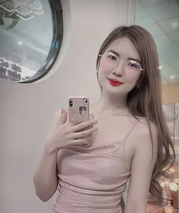 Vietnamese Celebrities Jump on the Hottest Social Media Dress Trend of the Season - image 3