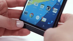Remembering the BlackBerry Priv: The Beautiful Tragedy of a Sliding Android Pioneer - image 0