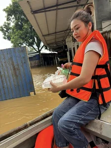 Famous Actress Travels to Flood Epicenter to Support Residents in Need - image 2
