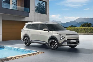 First Look: The All-Electric Kia Carens Clavis EV 2025 SUV - image 3