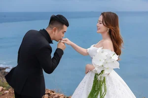 Actor Hung Thuan 'Be An' Shares Stunning Wedding Photos and Reveals Mother's Role as Matchmaker - image 4