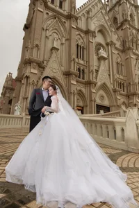 Actor Hung Thuan 'Be An' Shares Stunning Wedding Photos and Reveals Mother's Role as Matchmaker - image 6
