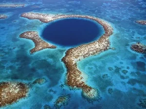 Exploring the World’s Most Breathtaking Wonders: From Global Icons to Vietnam’s Majestic Landmarks - image 2